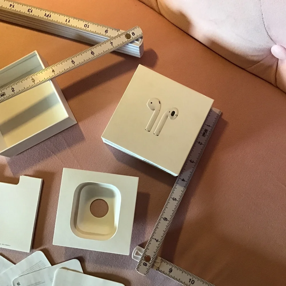 Apple AirPods Earbud Headphones White BOX ONLY